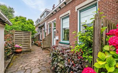 Oranjestraat 2