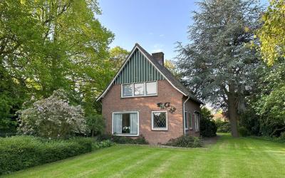 Raadhuislaan 9