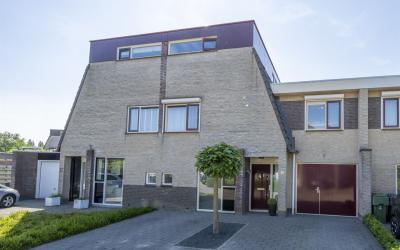 Van Gaesbee. 21
