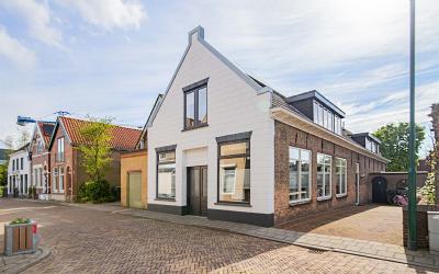Schouteneinde 12
