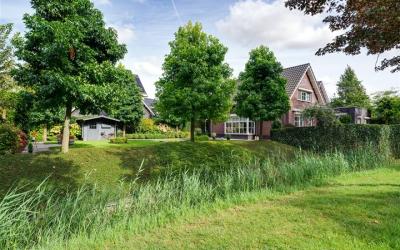 Hof van Wee. 17