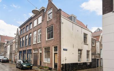 Hoge Nieuws. 50