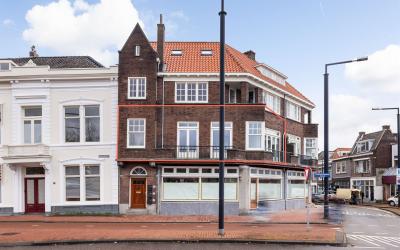 Dubbeldamse. 60