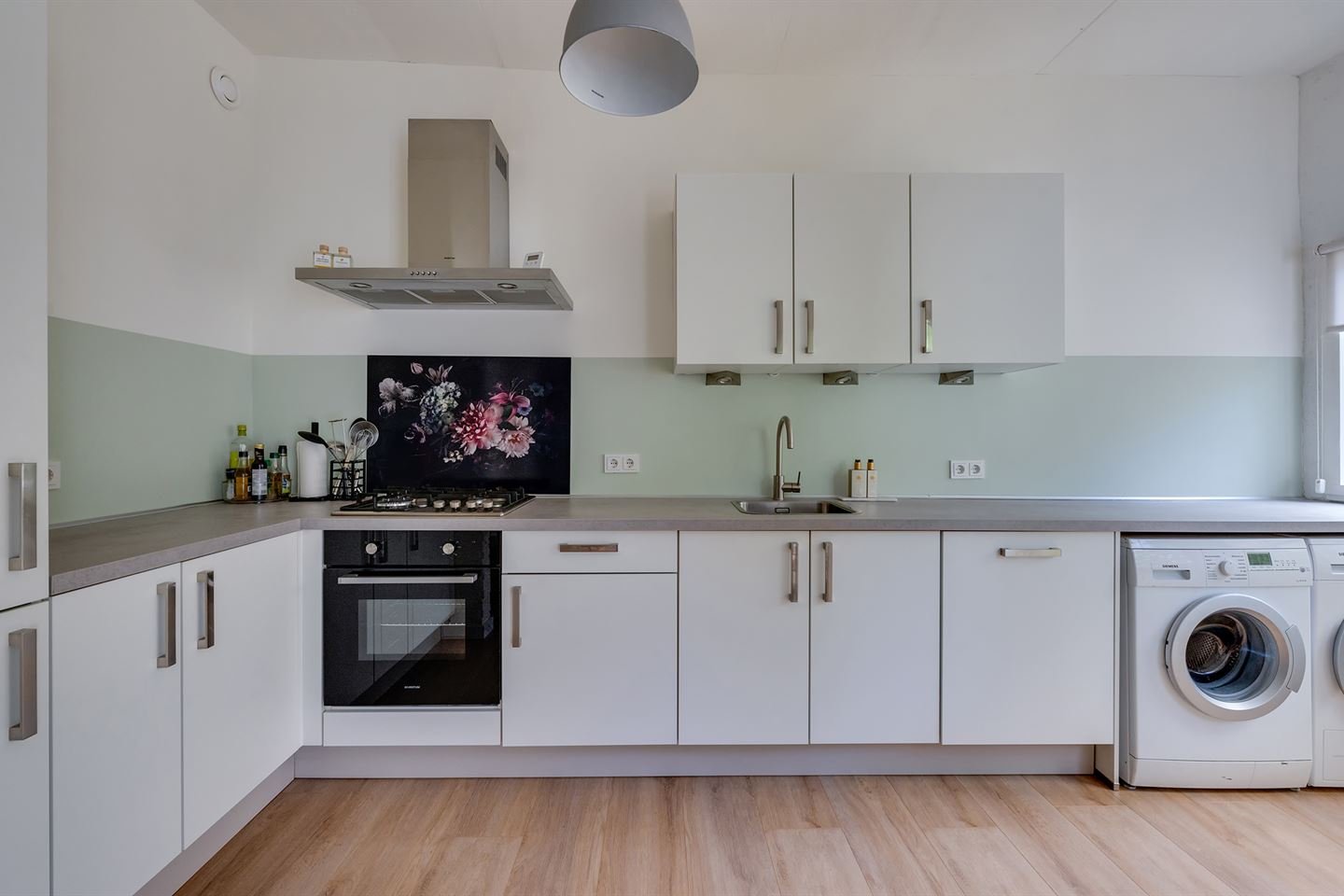 Tussenwoning te koop: Christiaan de Wetstraat 3, Dordrecht
