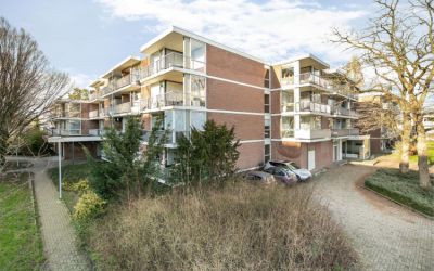 Rivierenple. 94