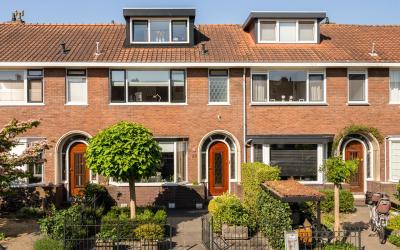 Reviusstraat 23