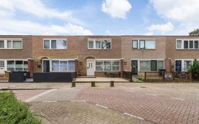 Dresselhuys. 12