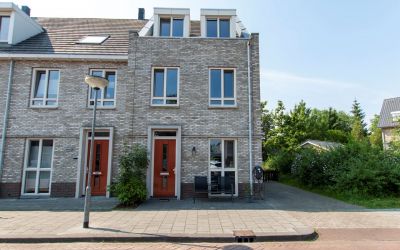 Joop den Uylstraat 26