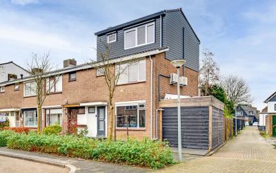 Van Deyssel. 39