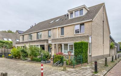 Hoveniersst. 22