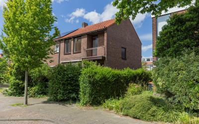 Stoop van Z. 3