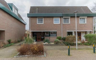 Kerkstraat 38