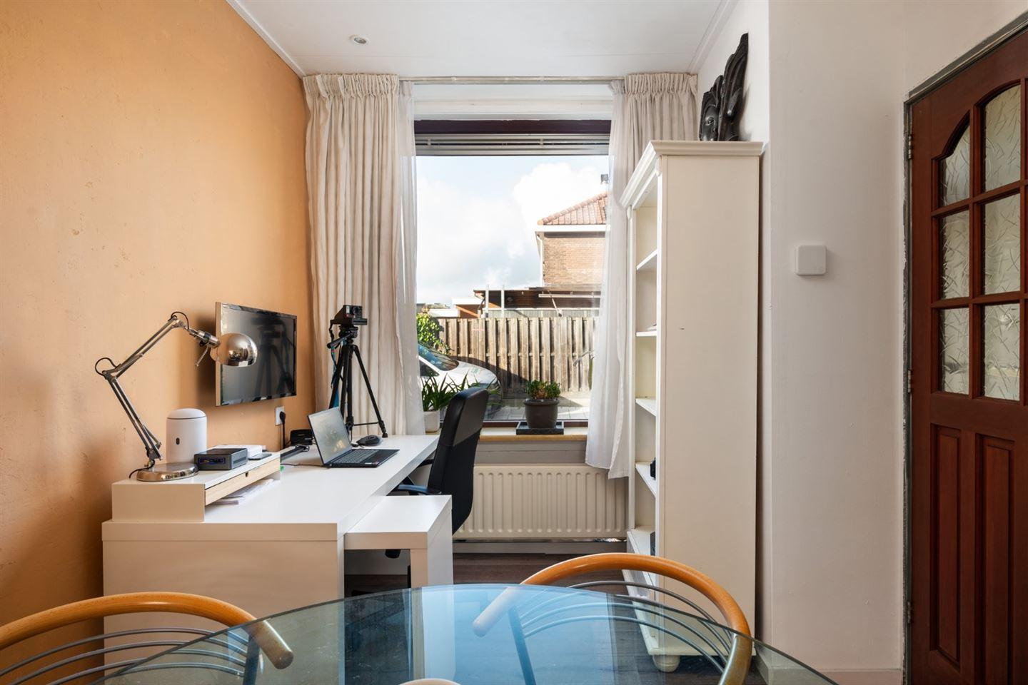 Tussenwoning te koop: Noteboomstraat 23, Zwijndrecht