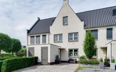 Benedenveer 30