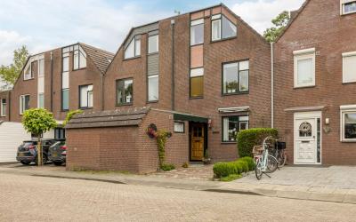 Baaneweer 26