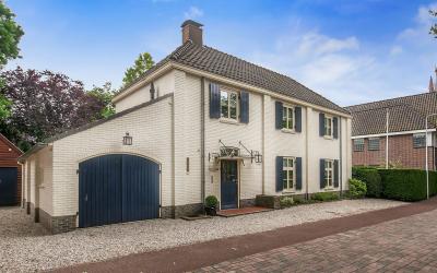 Kronenburgplantsoen 22