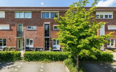 Praagsingel 568