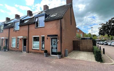 Van Rooijen. 2