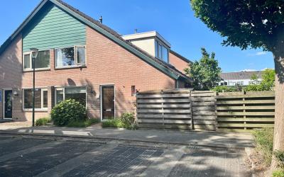 Stadhouders. 30