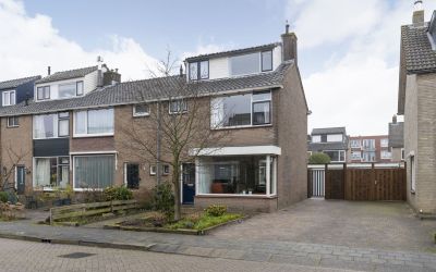 van Halllaan 11
