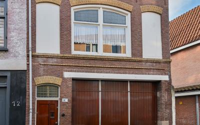 Oranjestraat 14