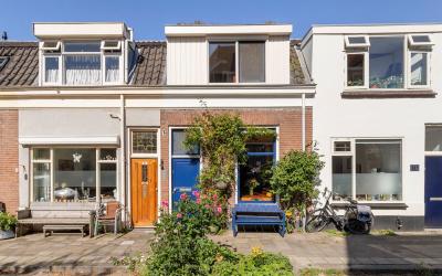 Van der Mon. 14