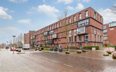 Voorsterbee. 104