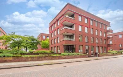 Voorsterbee. 55