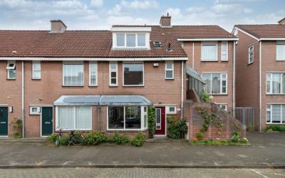 Maasstraat 10