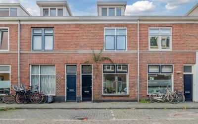 Riouwstraat 69
