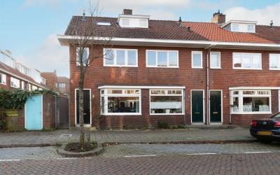 Poelhekkest. 2
