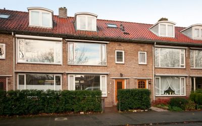 Von Weberstraat 74