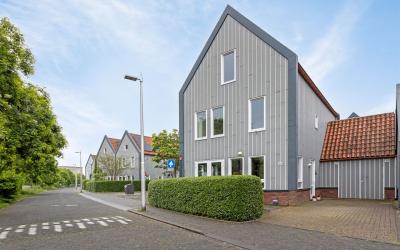 Agaatvlinde. 84