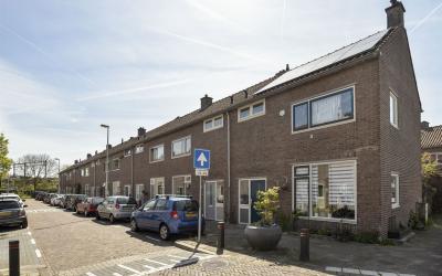 Van der Ste. 3