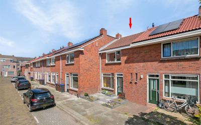 Van der Pek. 87