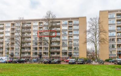 Karel Doorm. 102