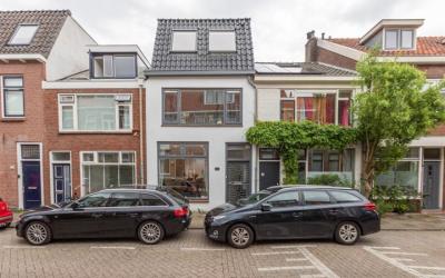 Bekkerstraat 23