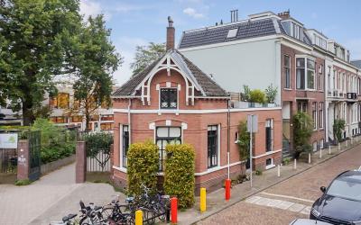 Oude Kerkst. 2