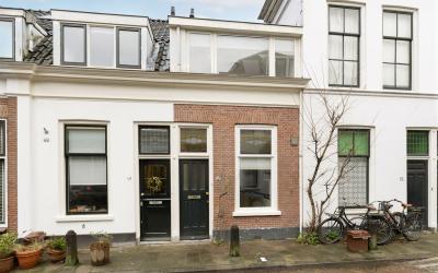 Kerkdwarsst. 19