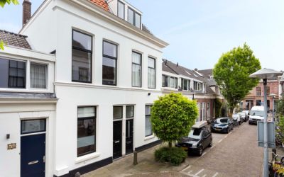 Kerkdwarsst. 16