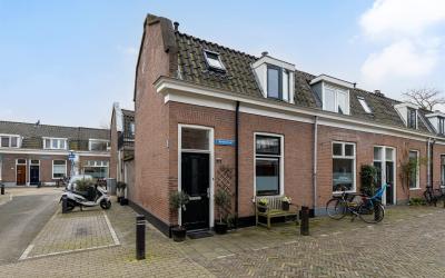 Beekstraat 21