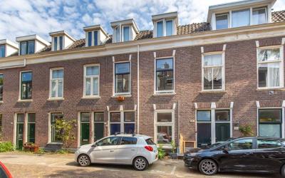 Bloemstraat 24