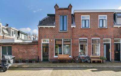 Pieter de Hooghstraat 2