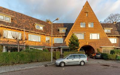 Bethaniëple. 10-BIS