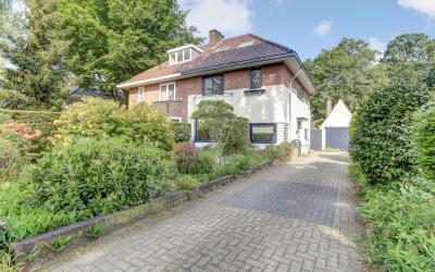 Van Renesse. 12