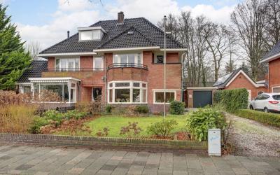 Van Renesse. 28