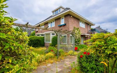 Kroostweg 64