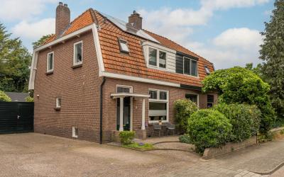 Joost van d. 9