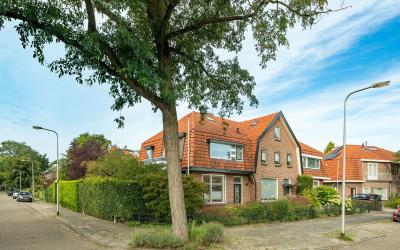 Joost van d. 27