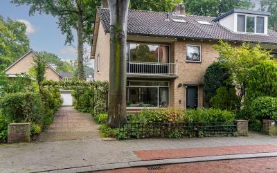 Middellaan 28